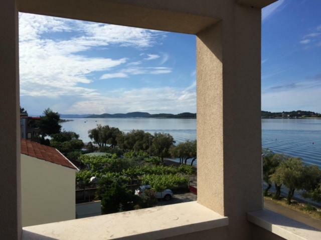 Apartmani Irina Vodice Buitenkant foto