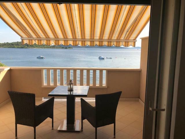 Apartmani Irina Vodice Buitenkant foto