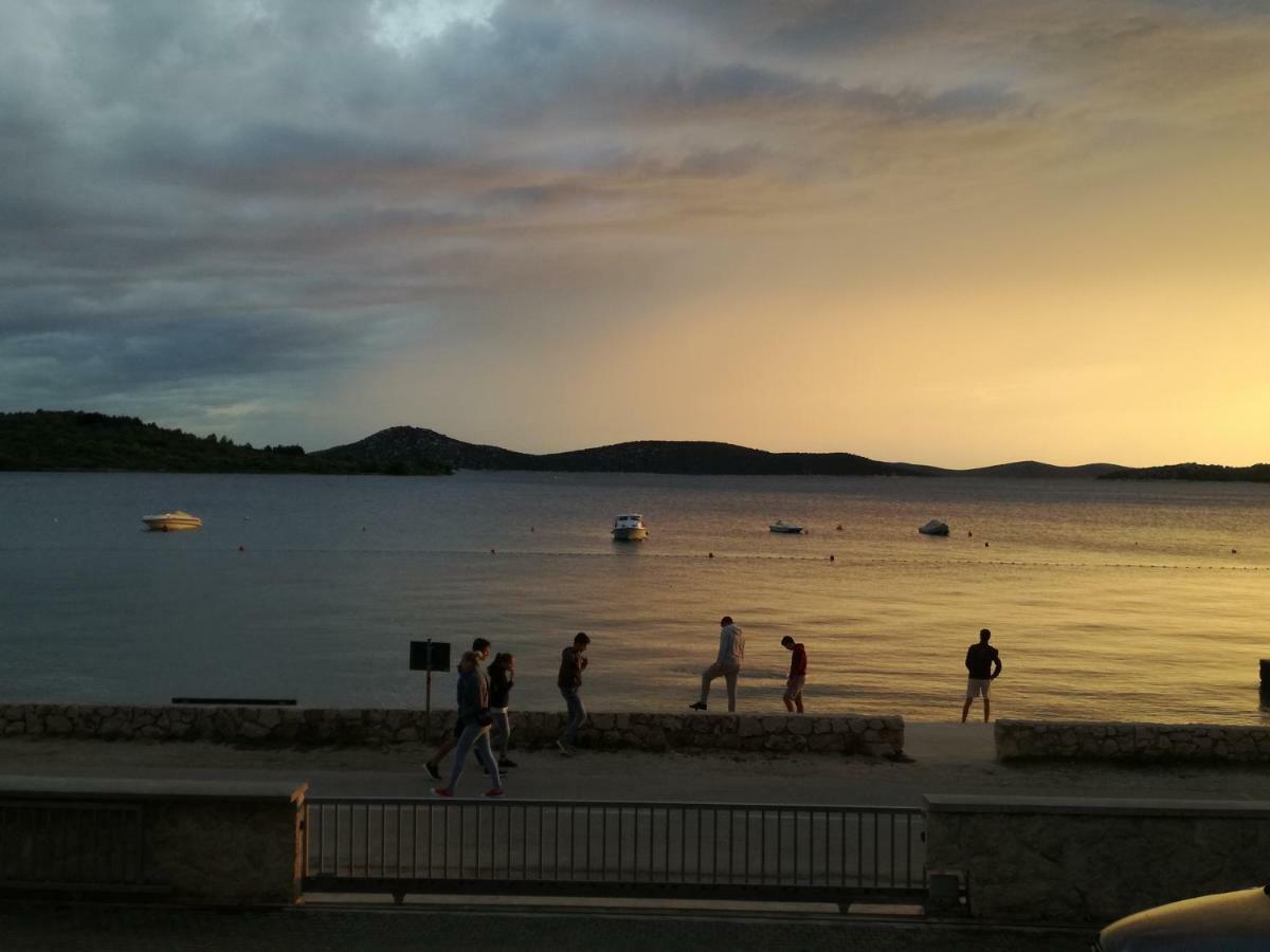 Apartmani Irina Vodice Buitenkant foto